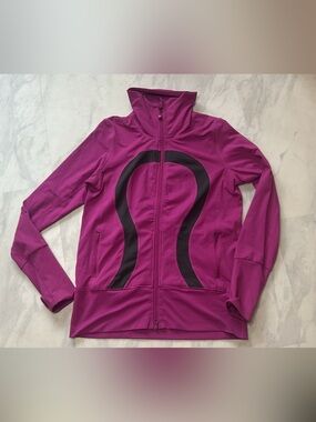 Lululemon size 8 define jacket